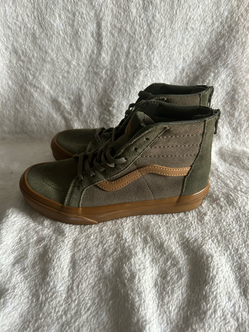 Vans Kids High Top Sneakers Olive Green with Brown Gum Stripe